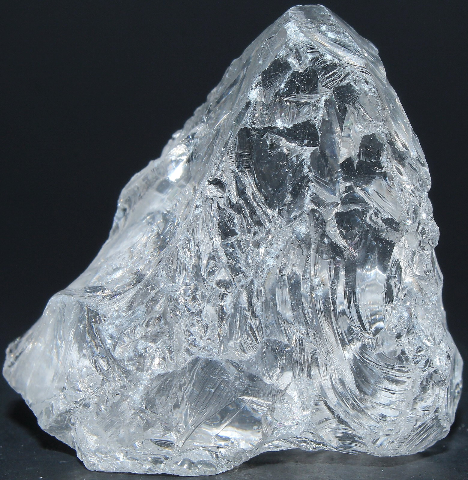 5 Pieces of XL Rough Brazilian Quartz / 16.20 oz (459.26gr) / 3827