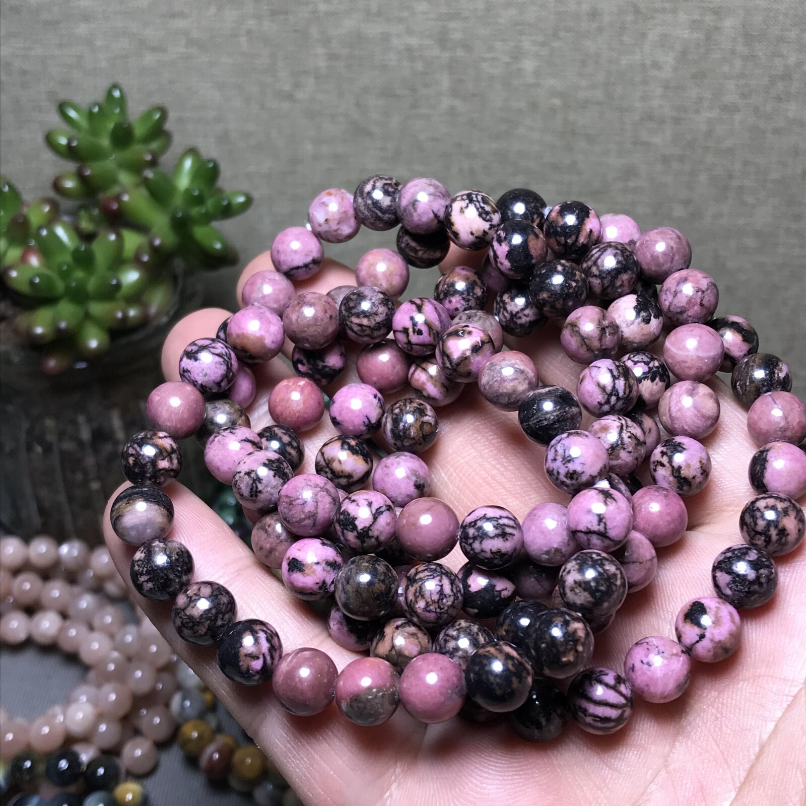 10Pcs Wholesal Natural Polish Red rose stone bracelets Crystal ball 8mm