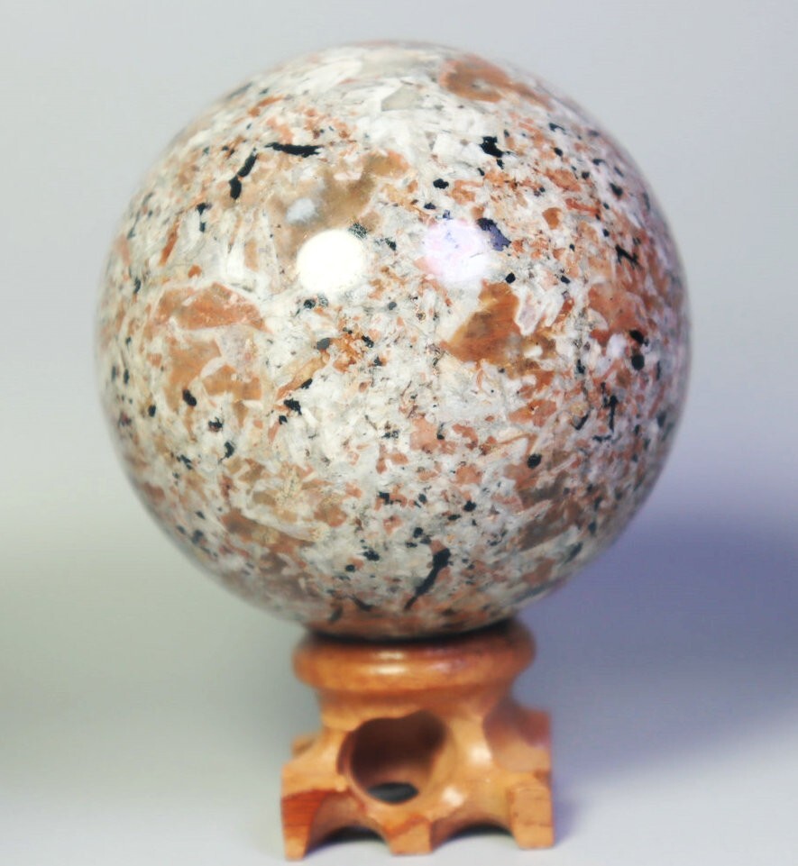 67mm Natural Maple leaf Red Granite Quartz Crystal Sphere Ball Healing / Stand