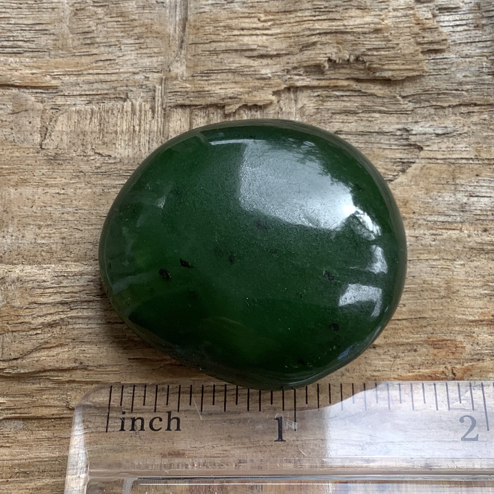 Siberian Jade Pebble Chromium Green Nephrite Jade Stone Specimen Siberia 39g