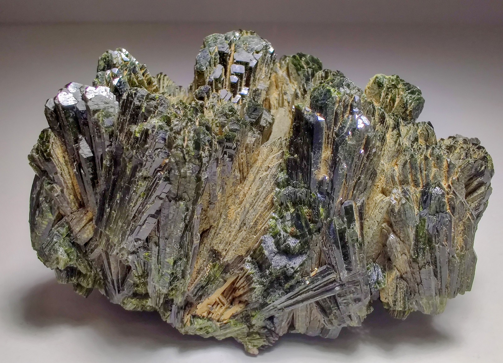 Epidote crystals, nice display specimen. Madagascar. 223 grams.
