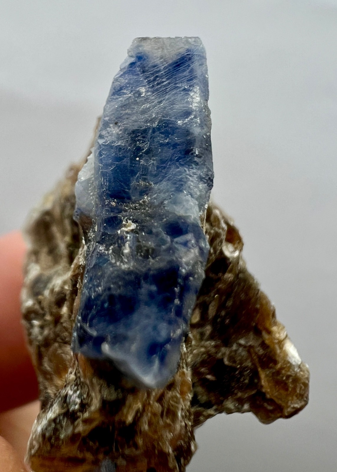 58ct.Natural Blue Sapphire Crystal Cluster on Mica Matrix – Afghanistan Specimen