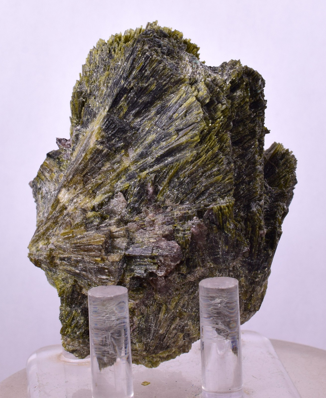 6.6cms EPIDOTE QUARTZ CRYSTALS PERU CLUSTER COLLECTOR GREEN COLOR MINERAL CB234