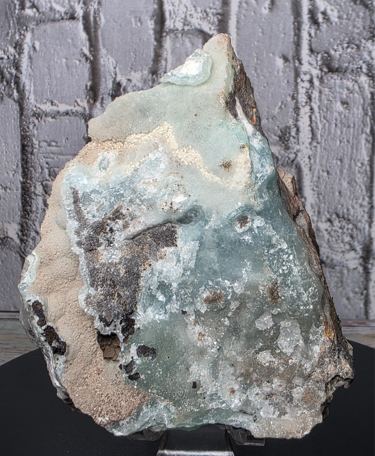 Blue-Green Smithsonite with Druzy Pocket – 343.19g Collectors Edition