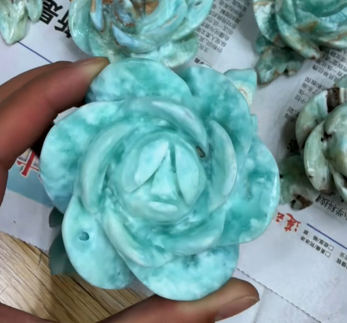 1pc Natural Hemimorphite Quartz Carved Crystal Flower Skull Reiki Decor Gift