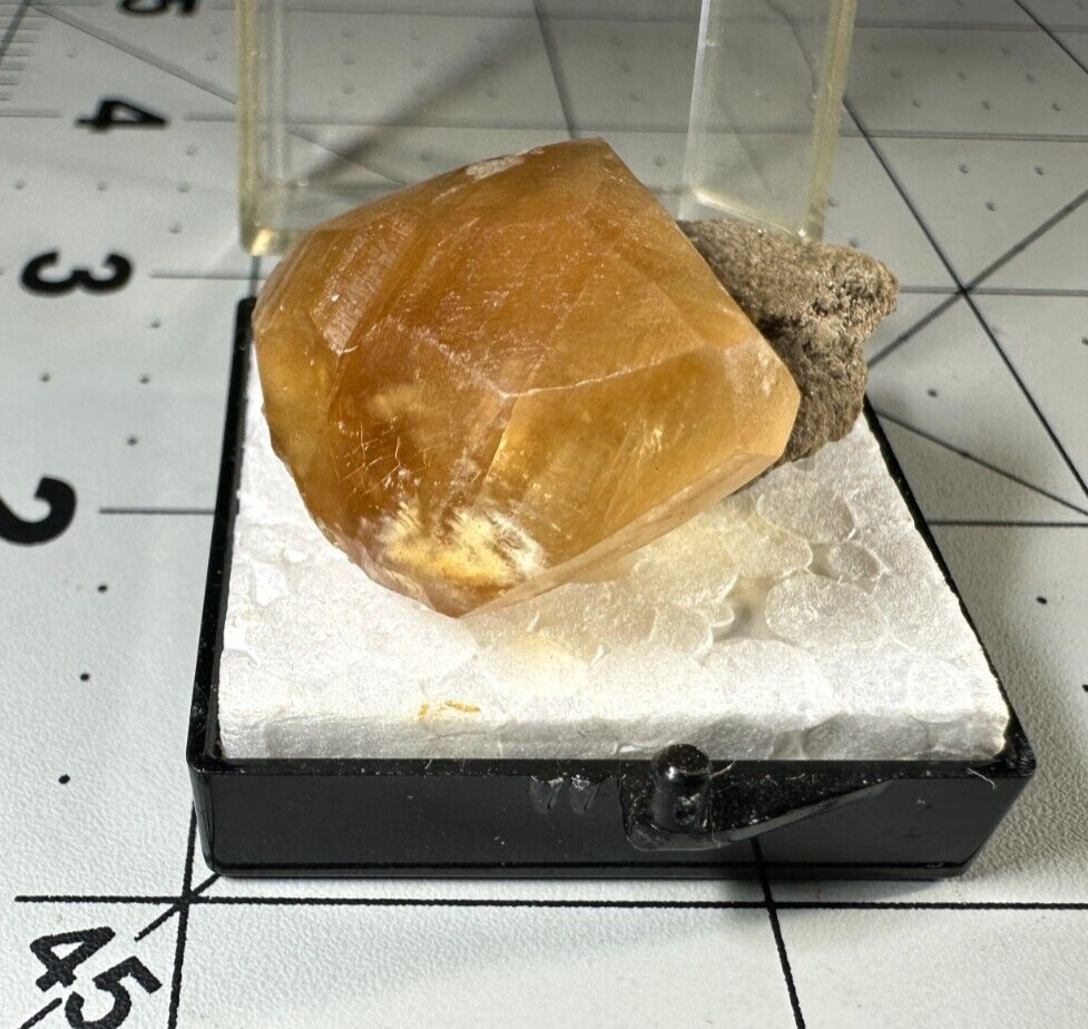 ➤1-1/4″ TWIN CALCITE CRYSTAL on Matrix -DeBolt Quarry Richmond Indiana VIDEO➤638