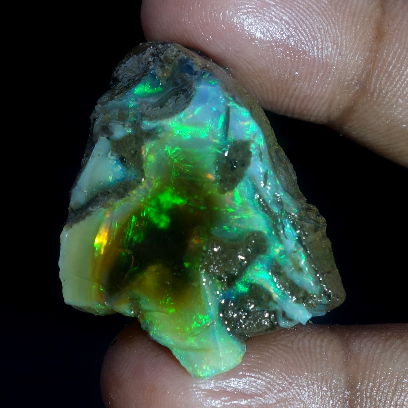AA+ Ethiopian Oli Opal Rough Entreated Welo Opal Multi Fire Color Flash 68.00Cts