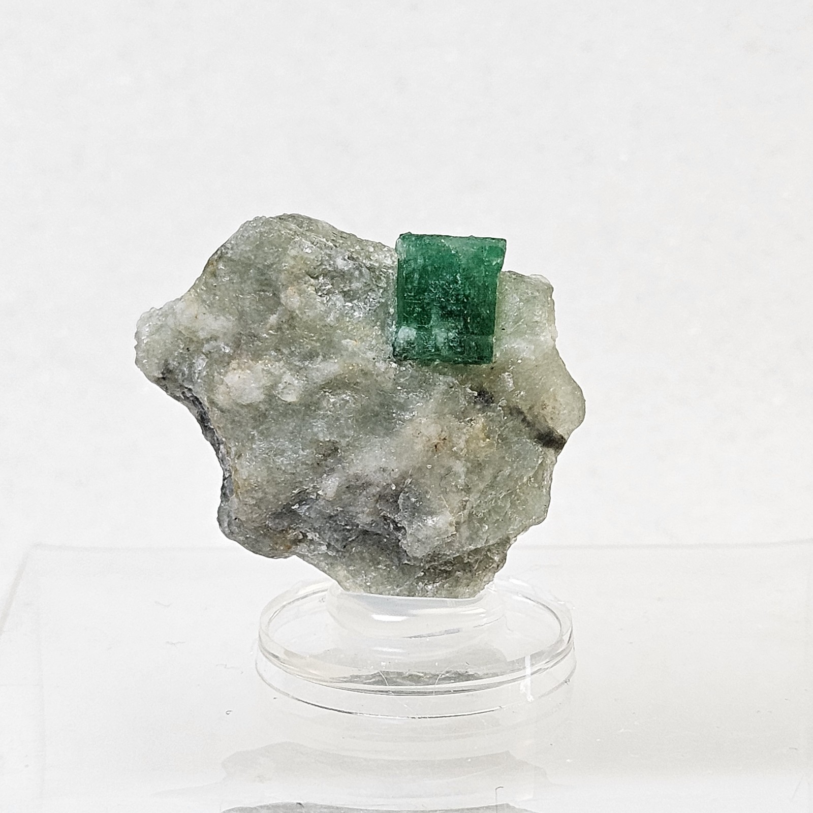 Lovely Natural Terminated Emerald Crystal On Matrix U.S Seller Swat Pakistan