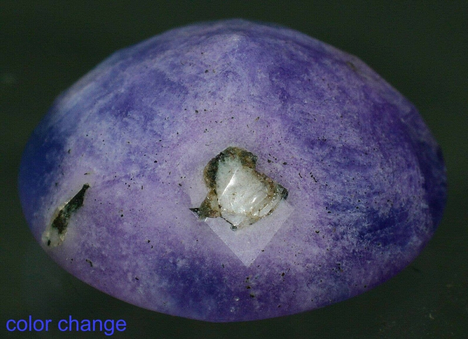Mystery 14 Ct Fluorescent Phosphorescent Bi-Color Change Round Faceted Sodalite*