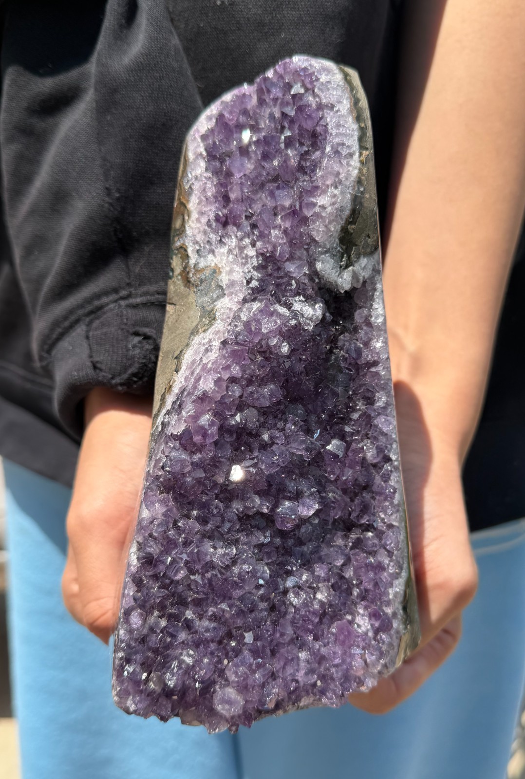 Uruguayan Amethyst Cluster 4lb 1.5oz 7.25″ Cut Base Free-Standing One of a Kind