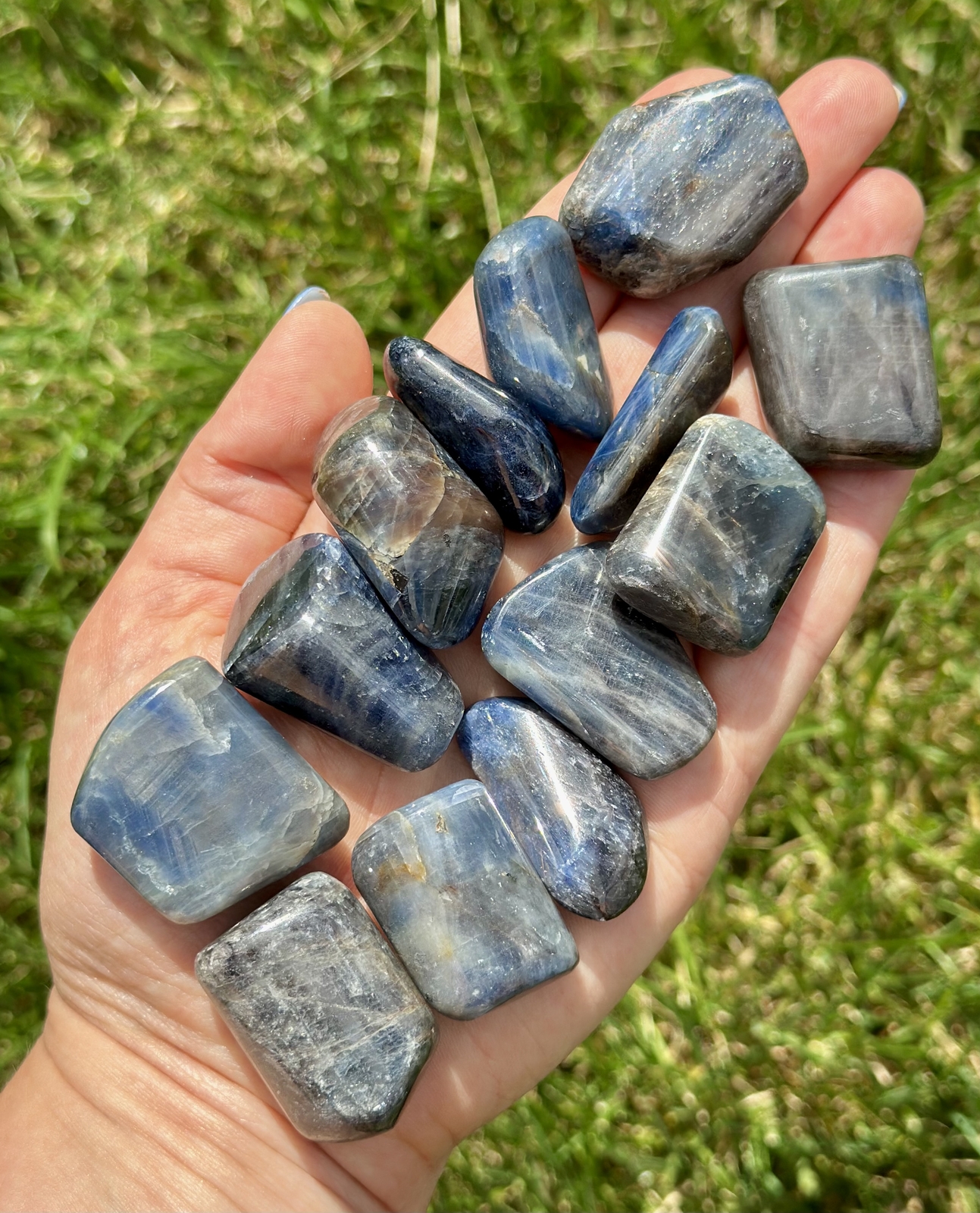 Blue Sapphire Tumbled Stone (Grade A) Natural Blue Sapphire Gemstone from India