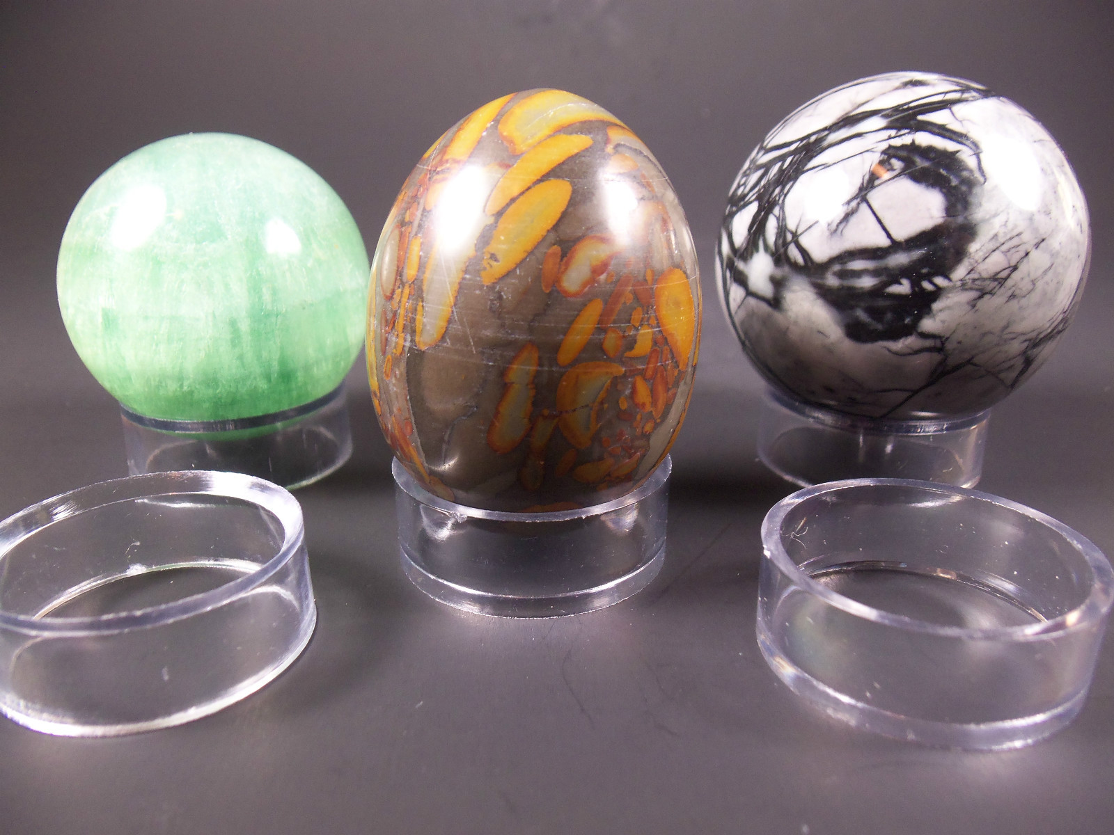 SET OF 5 MEDIUM ACRYLIC/PLASTIC Sphere/Egg DISPLAY STANDS