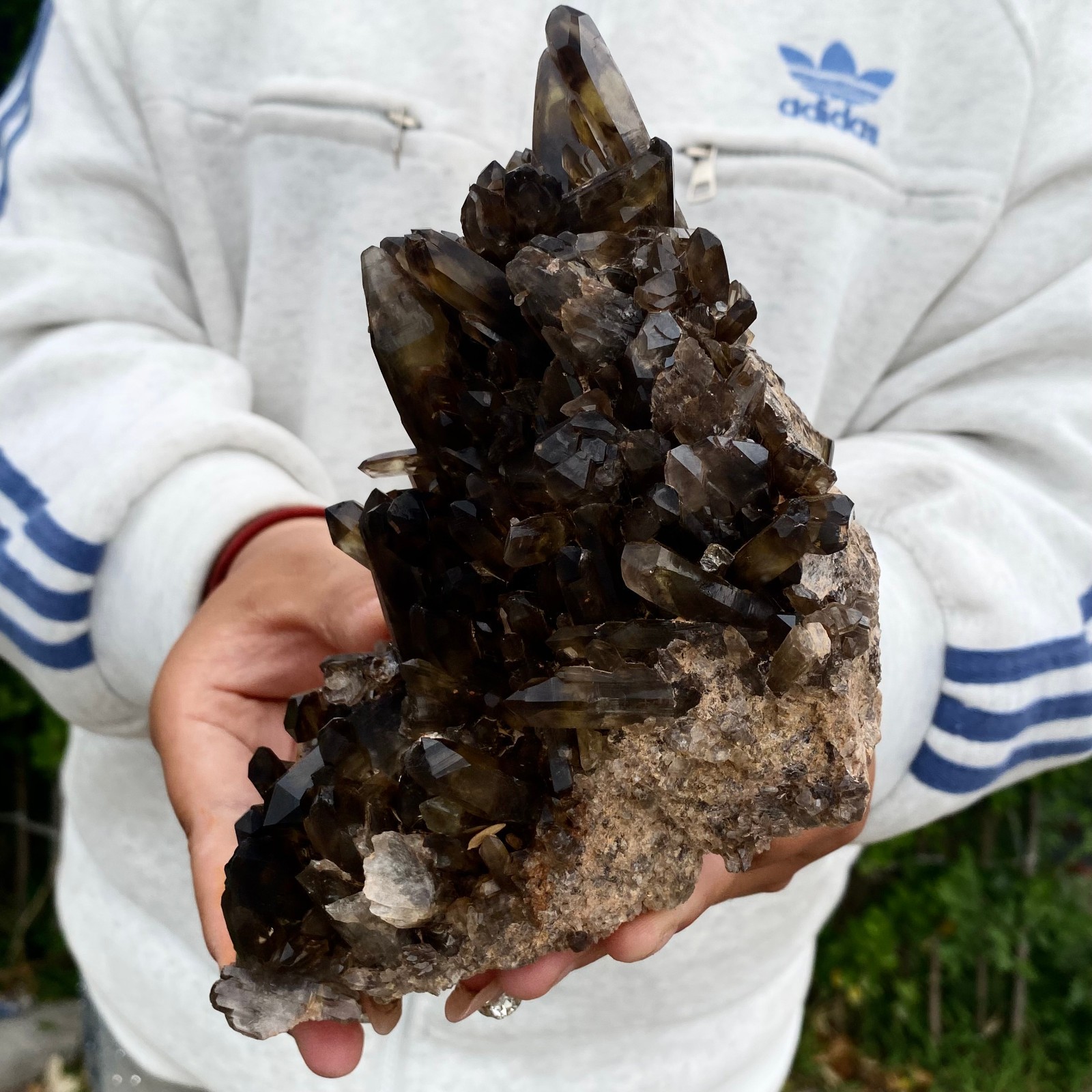 2.33LBNatural Black Smoke Color Quartz Cluster Crystal Specimens Mineral Healing