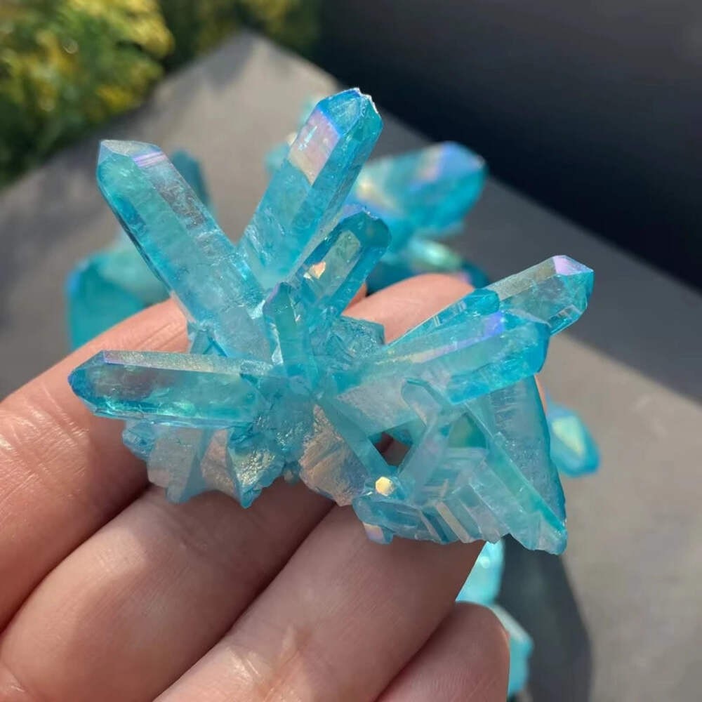Sky Blue Quartz Natural Stones Electroplating Titanium Crystal Cluster Stone Spe