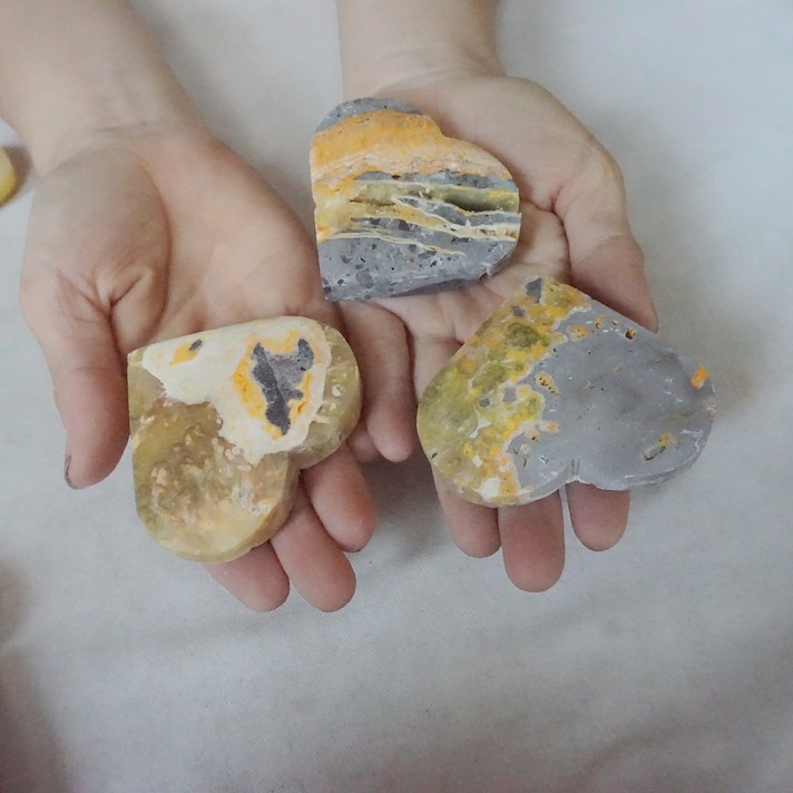 2.2LB 13Pcs Natural Bumble Bee Jasper Quartz Crystal Heart Palm Stone Healing