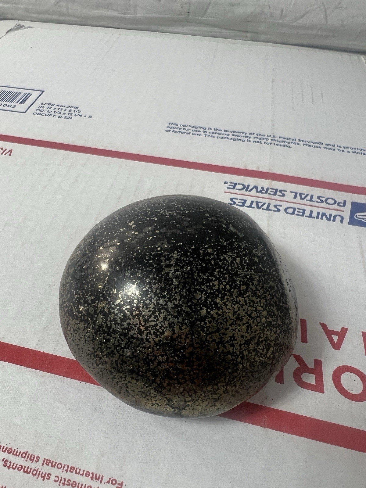 426g Golden Chalcopyrite Black Hematite Healing Crystal Palm Stone