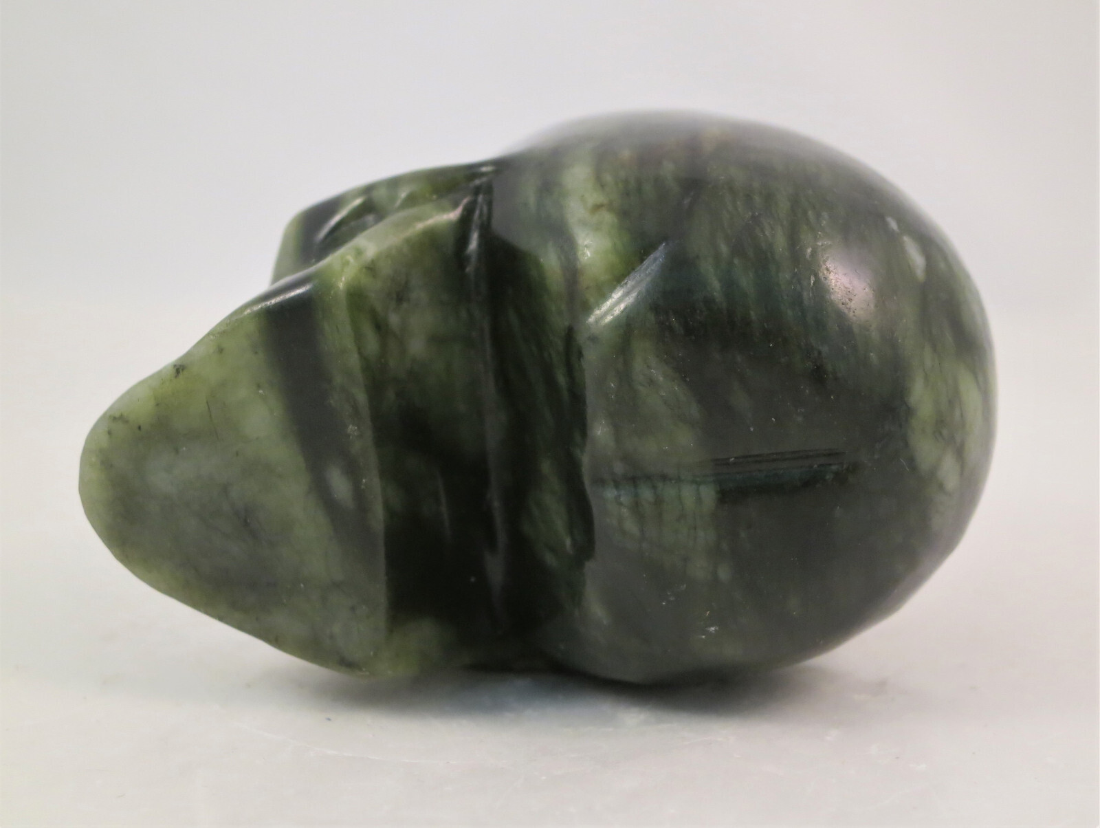 2.2″ GREEN SERPENTINE Carved and Polished SKULL – PERU