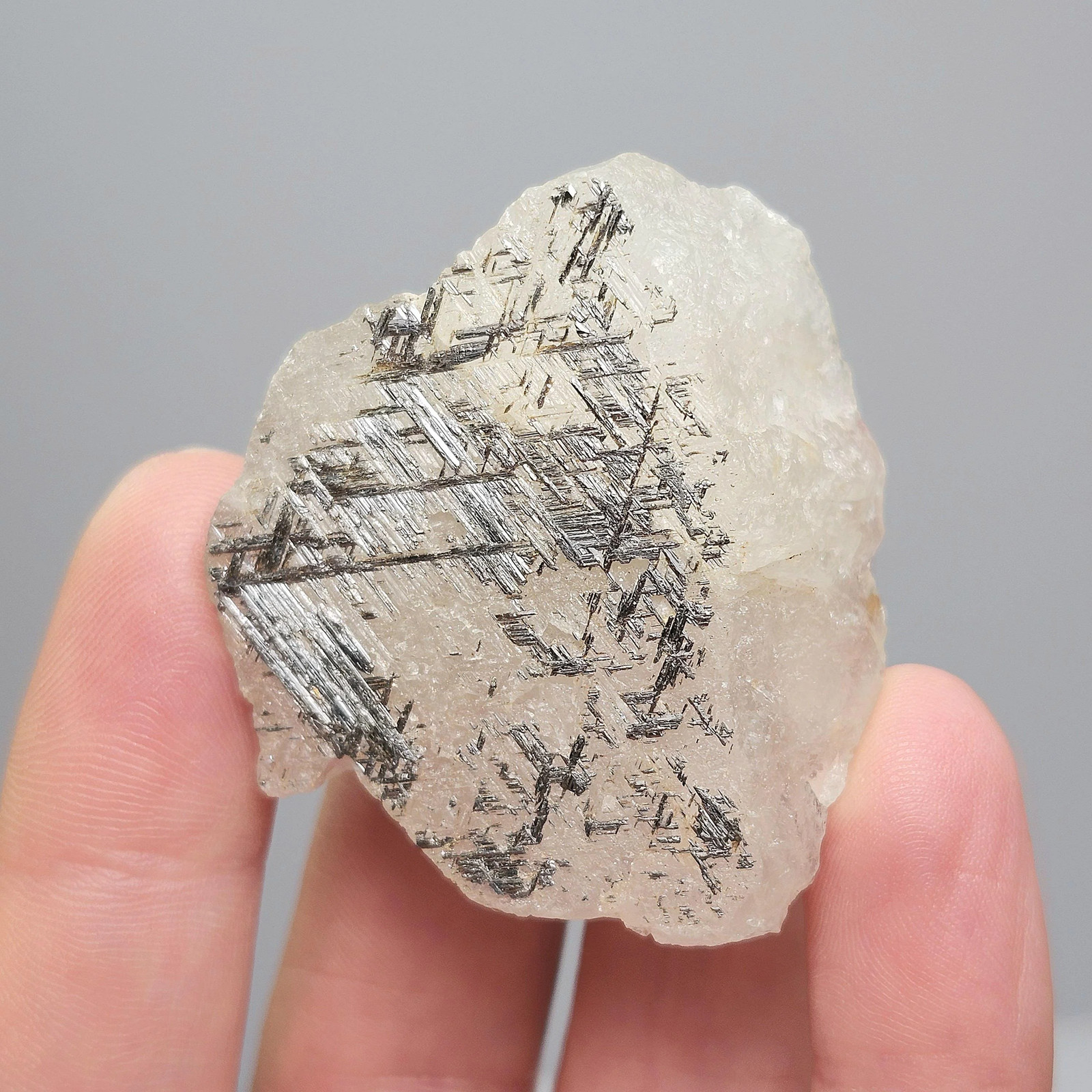 Silver Sagenite Rutile in Quartz 31g, Brazilian Geometric Rutilated Quartz