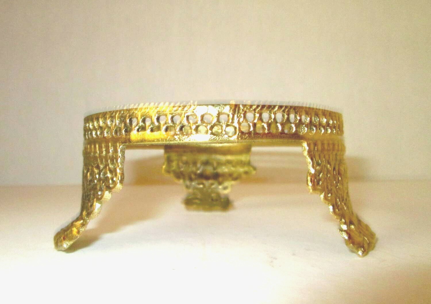 Solid Brass Crown Design, Crystal ball, Gemstone Holder, Stand, Display, 3 1/8″