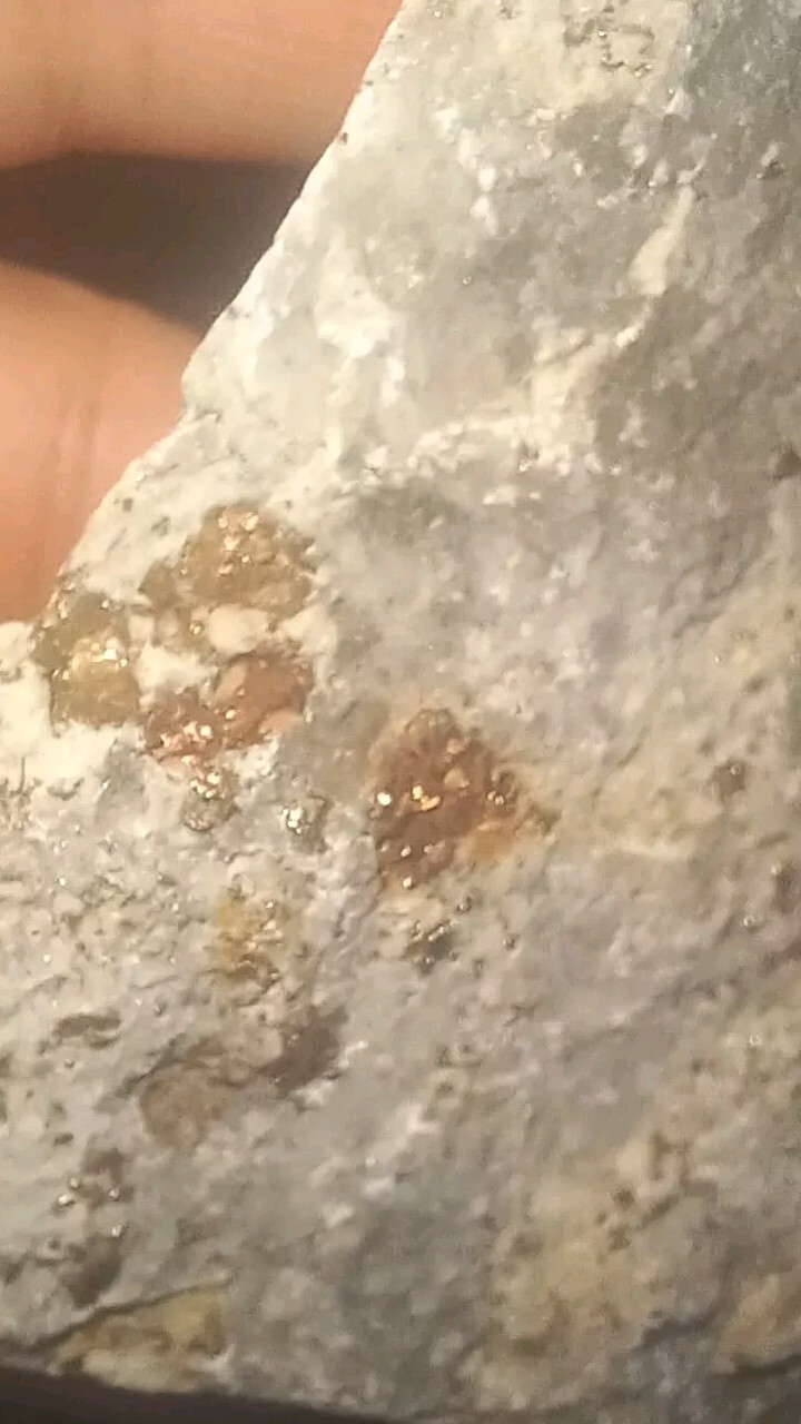 102.058 Grams of Natural Mined Visually Beautiful Telluride Gold Copper Iron Ore