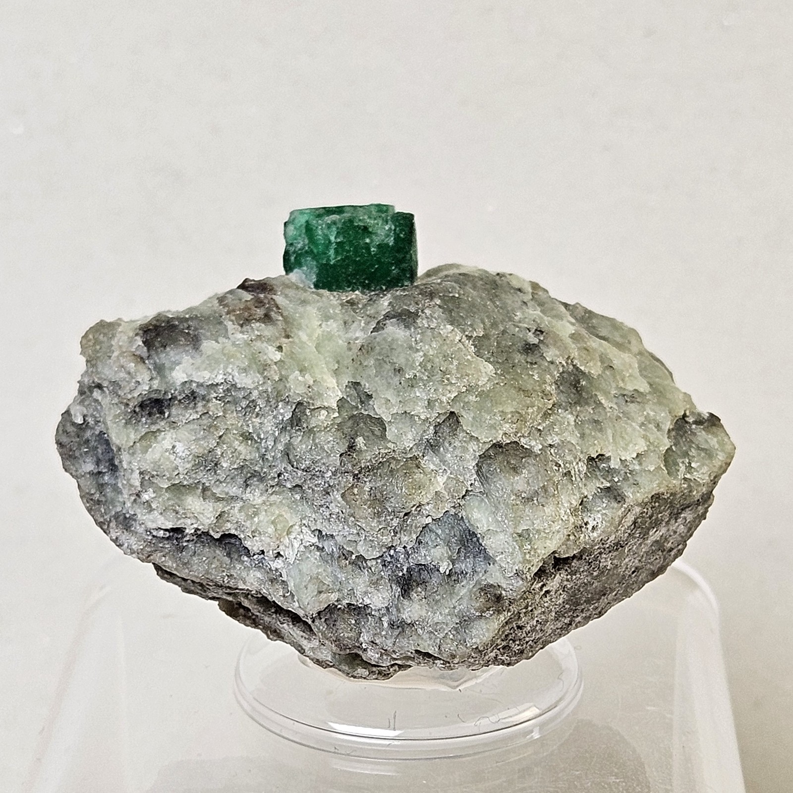 Large Fully Terminated Emerald Specimen On Quartzite Matrix U.S Seller Swat
