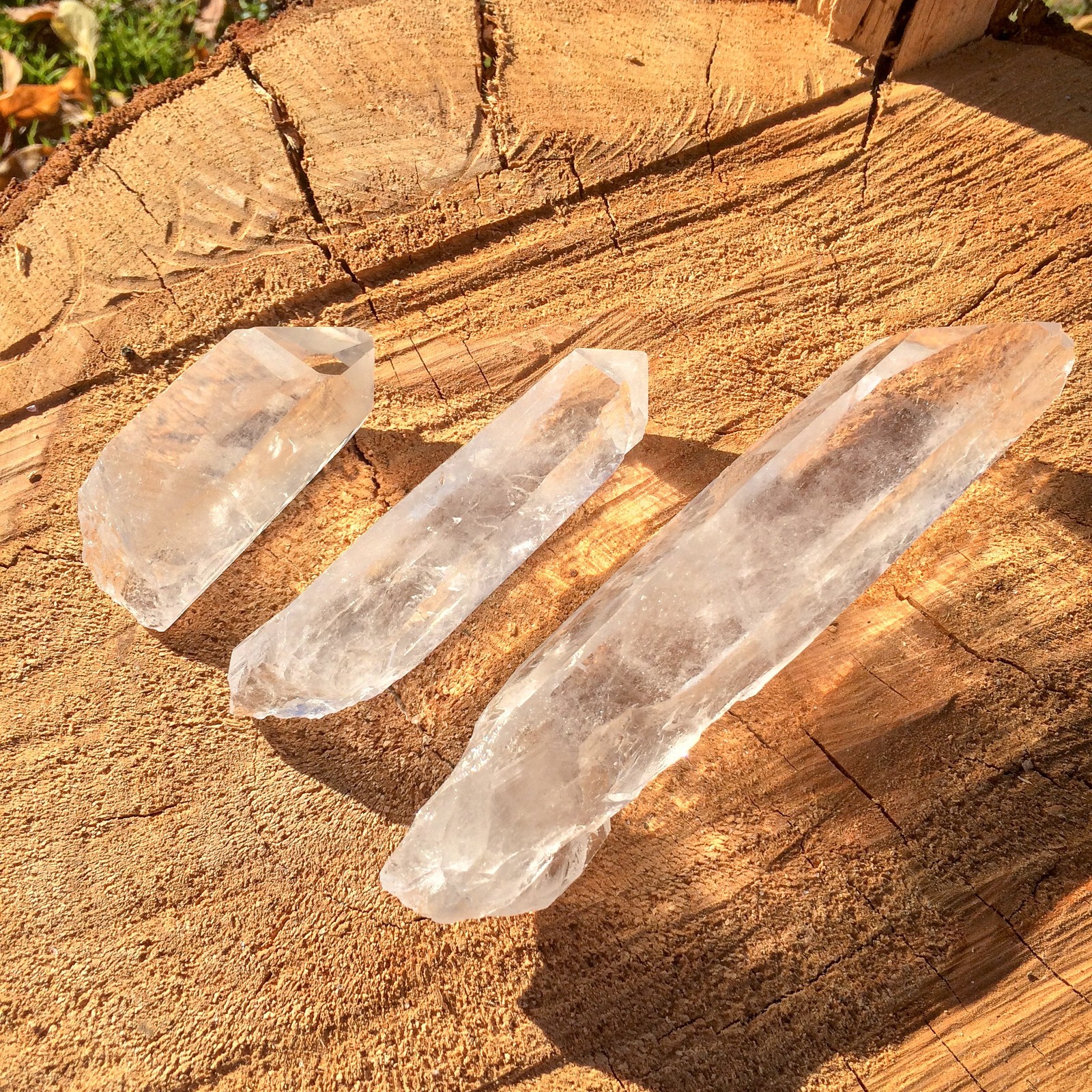 Raw Clear Quartz Point / Protection / Cleansing / Chakra Balance / Energy
