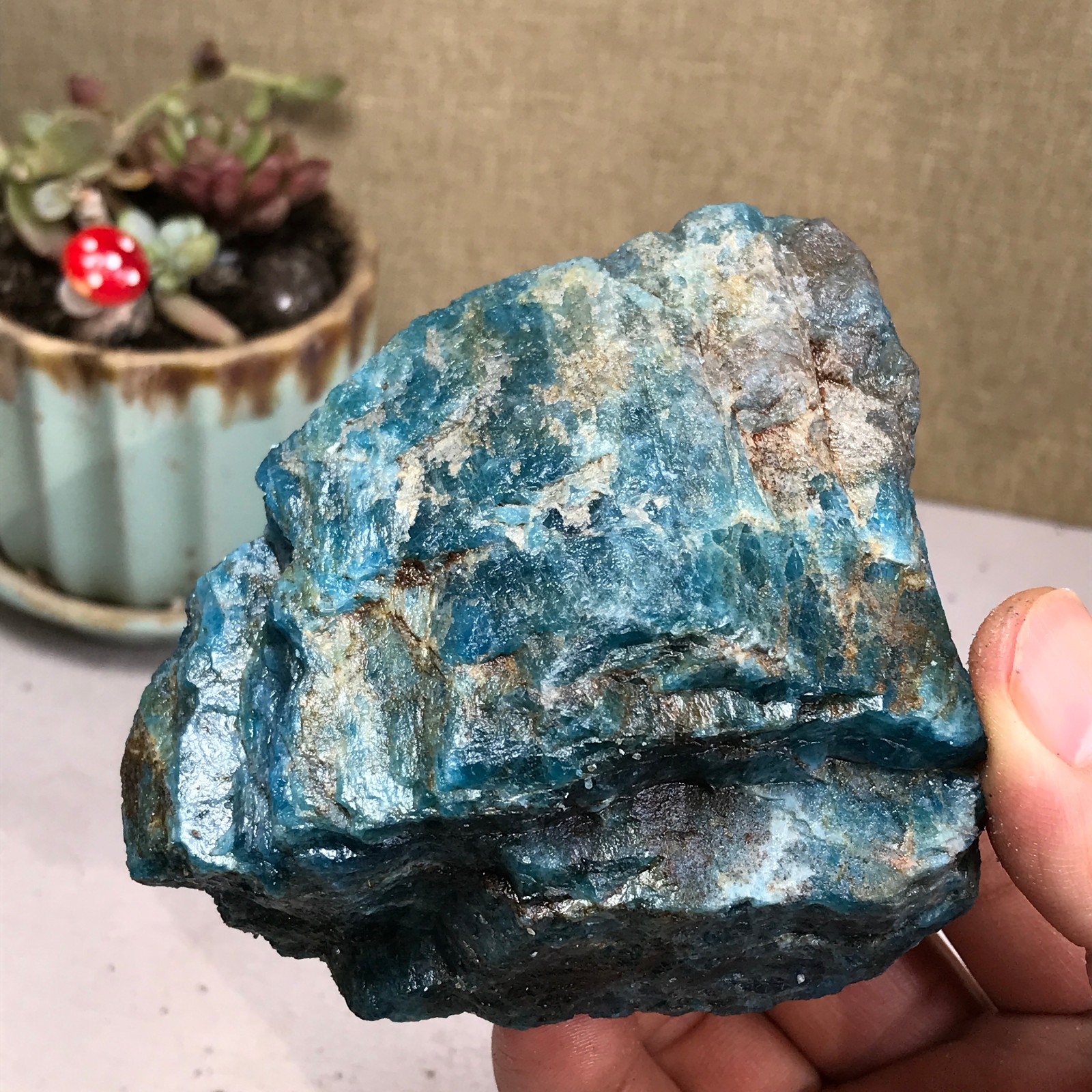 82-77-40mm Top Natural apatite Crystal uncut gemstone Mineral Specimen A4191