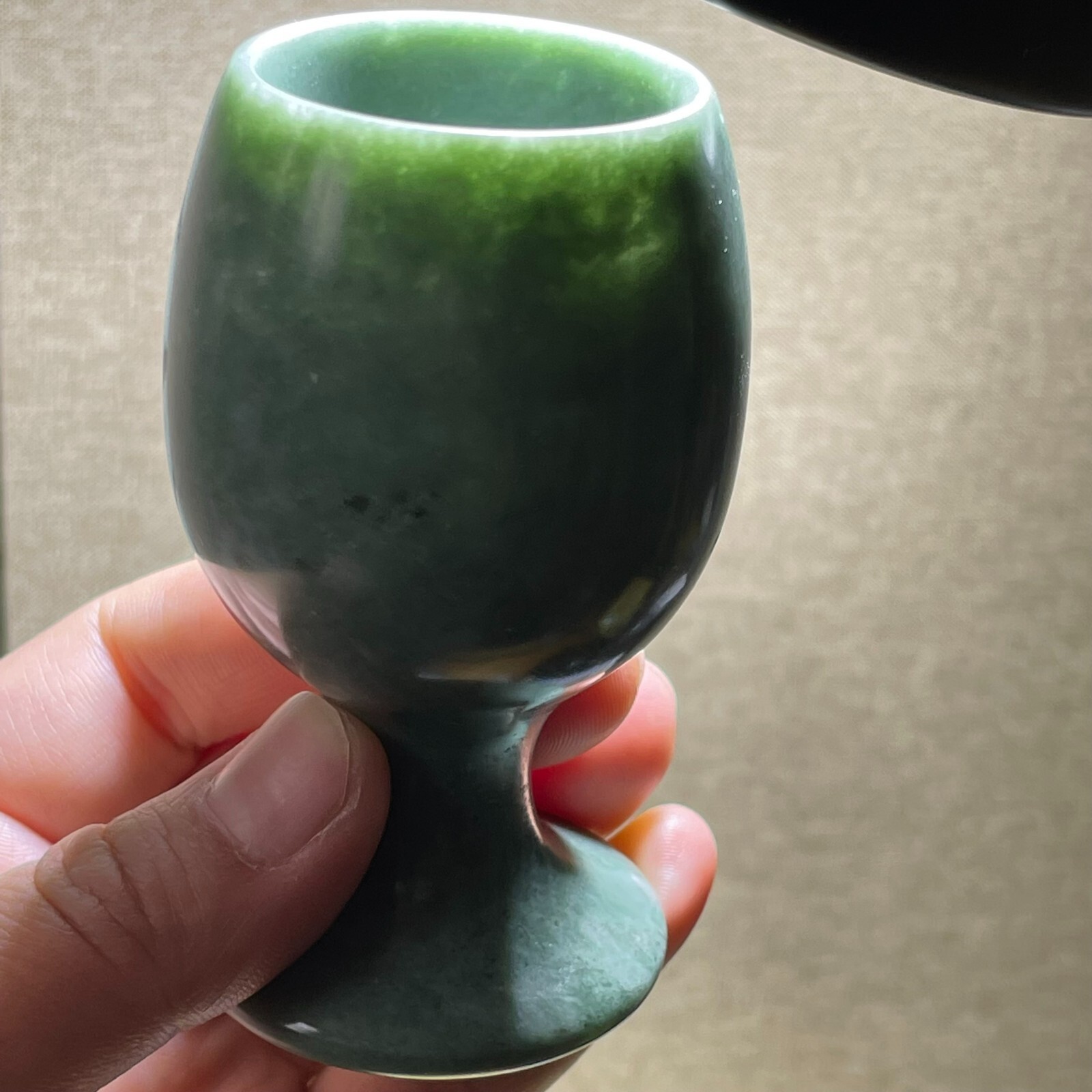 3.4 in Jade stone Cup Goblets Wine Glasses Random 1pcs