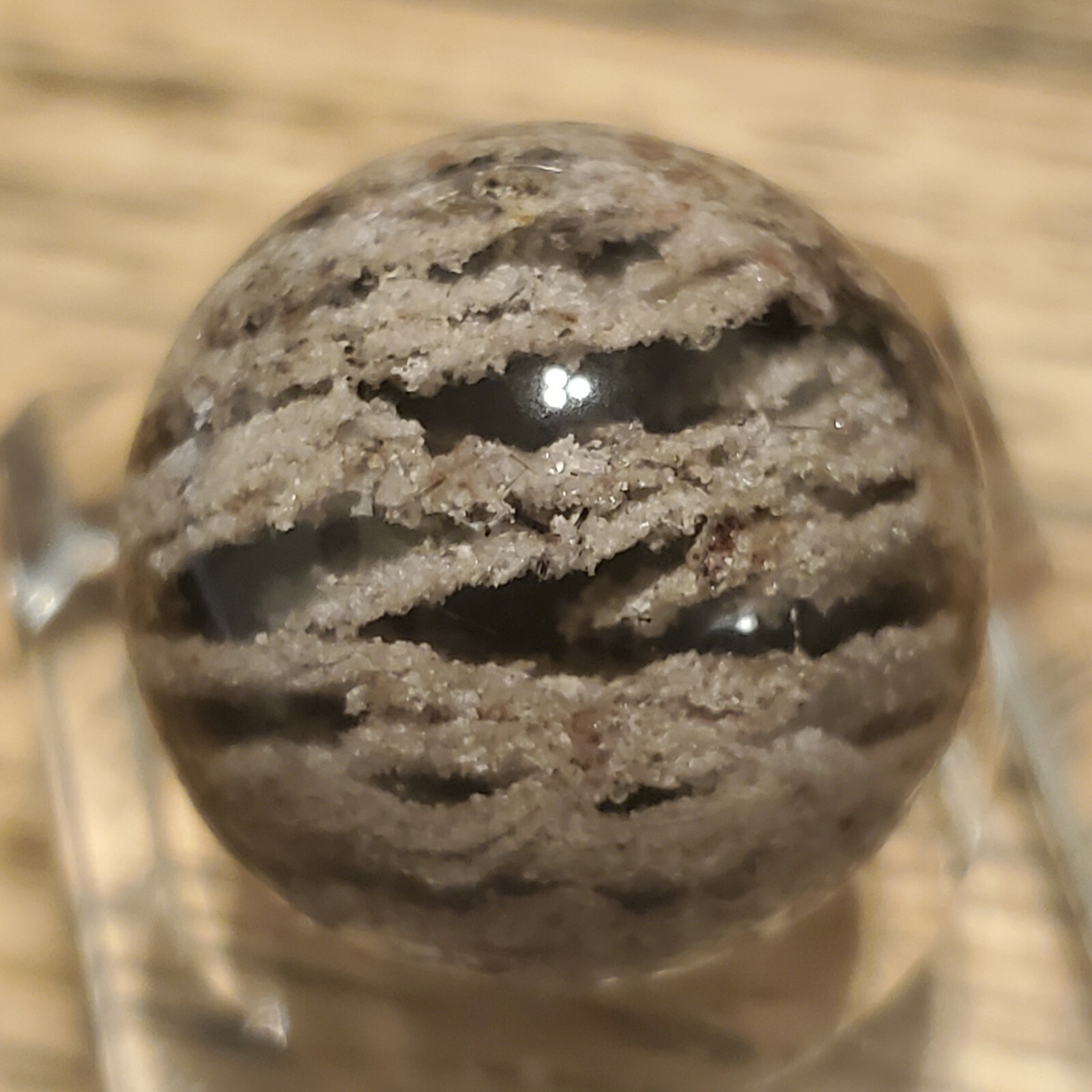 Amphibole Scenic Thousand Multi Layer Quartz Sphere Ball Orb Marble 22.3mm, 18g