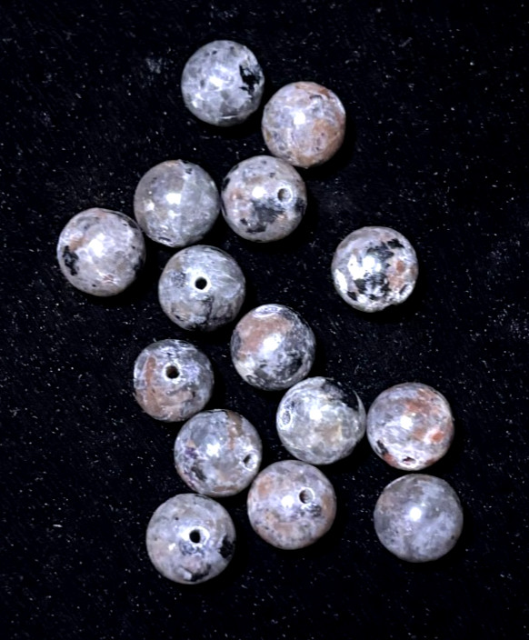 10Pcs Yooperlite Beads 8mm UV Reactive Drilled For Jewelry Making UV Sodalite