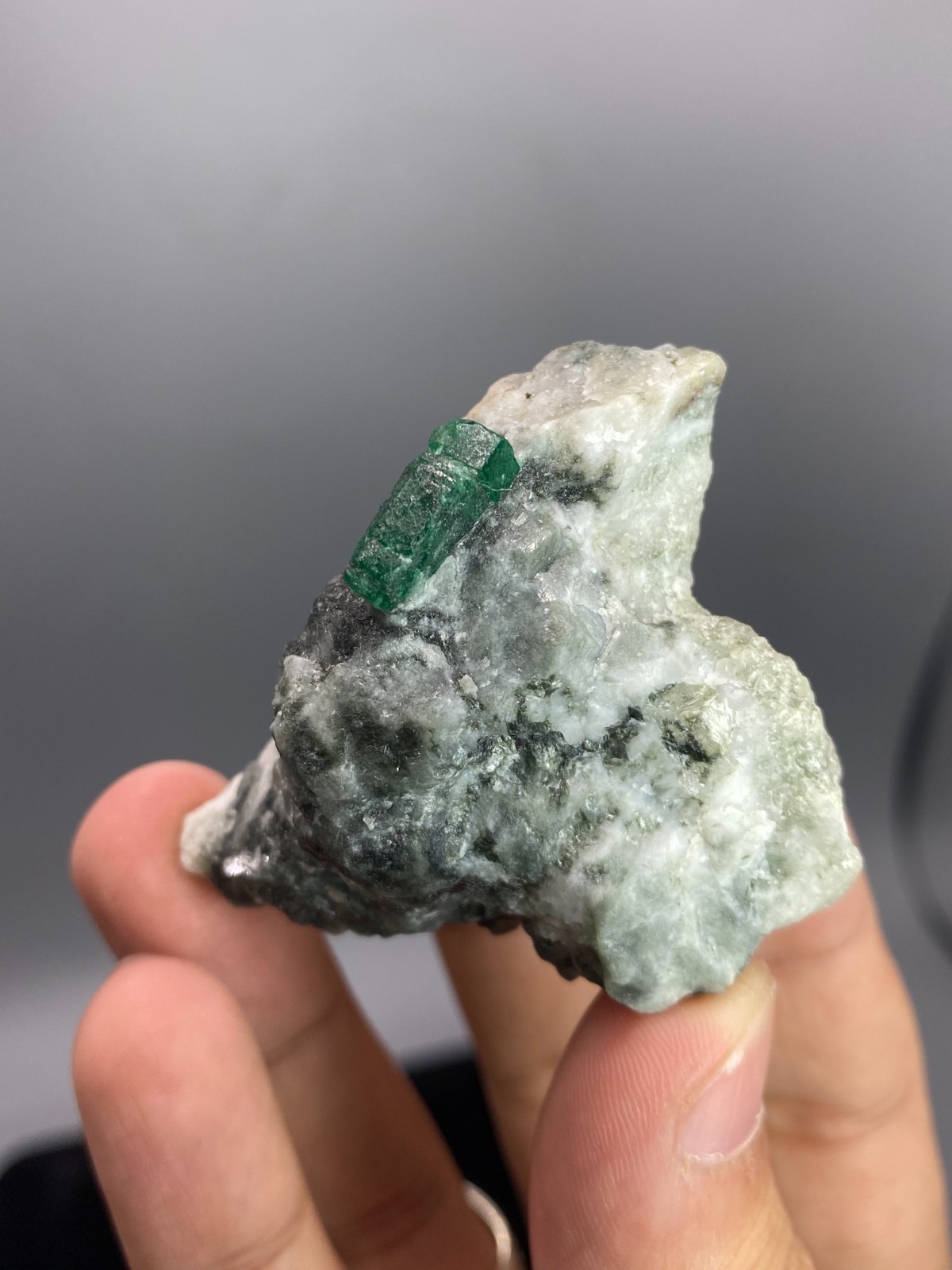 71.4g Natural Emerald Crystal Specimen on Matrix 42.5x54x36mm Swat Pakistan