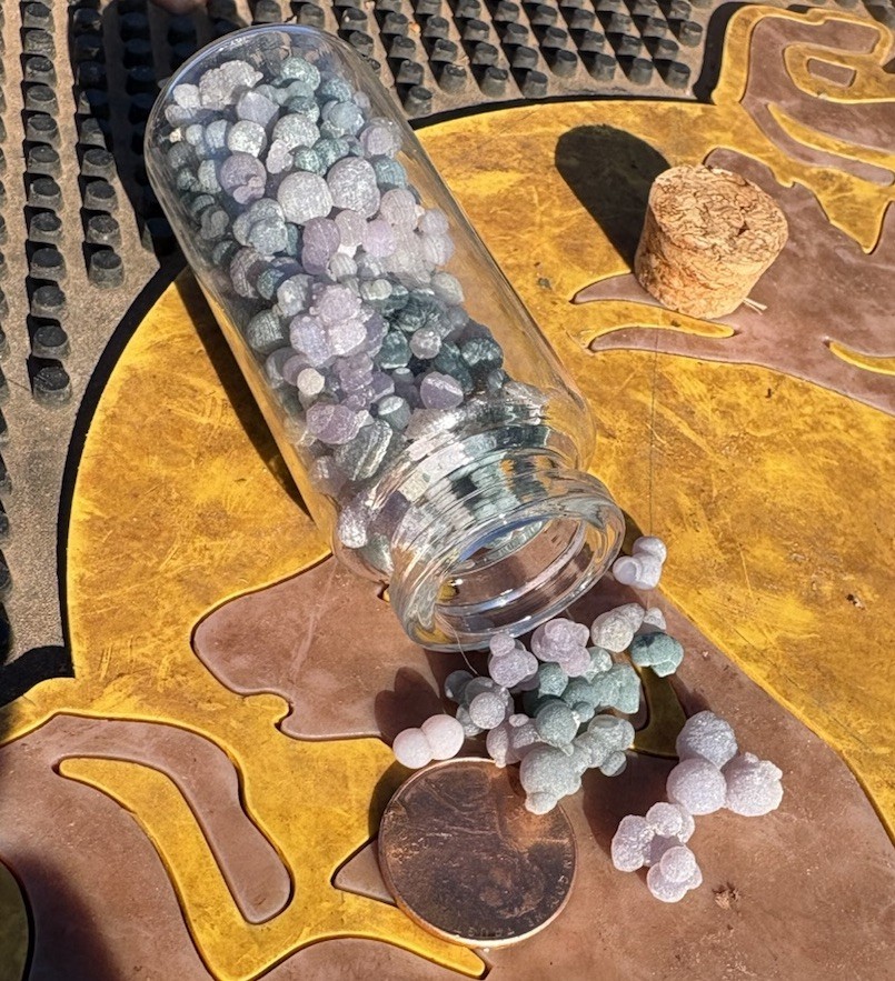☘️RR⛏️: Small PCS Grape Agate (38 Grams) In Glass Vile, Indonesia