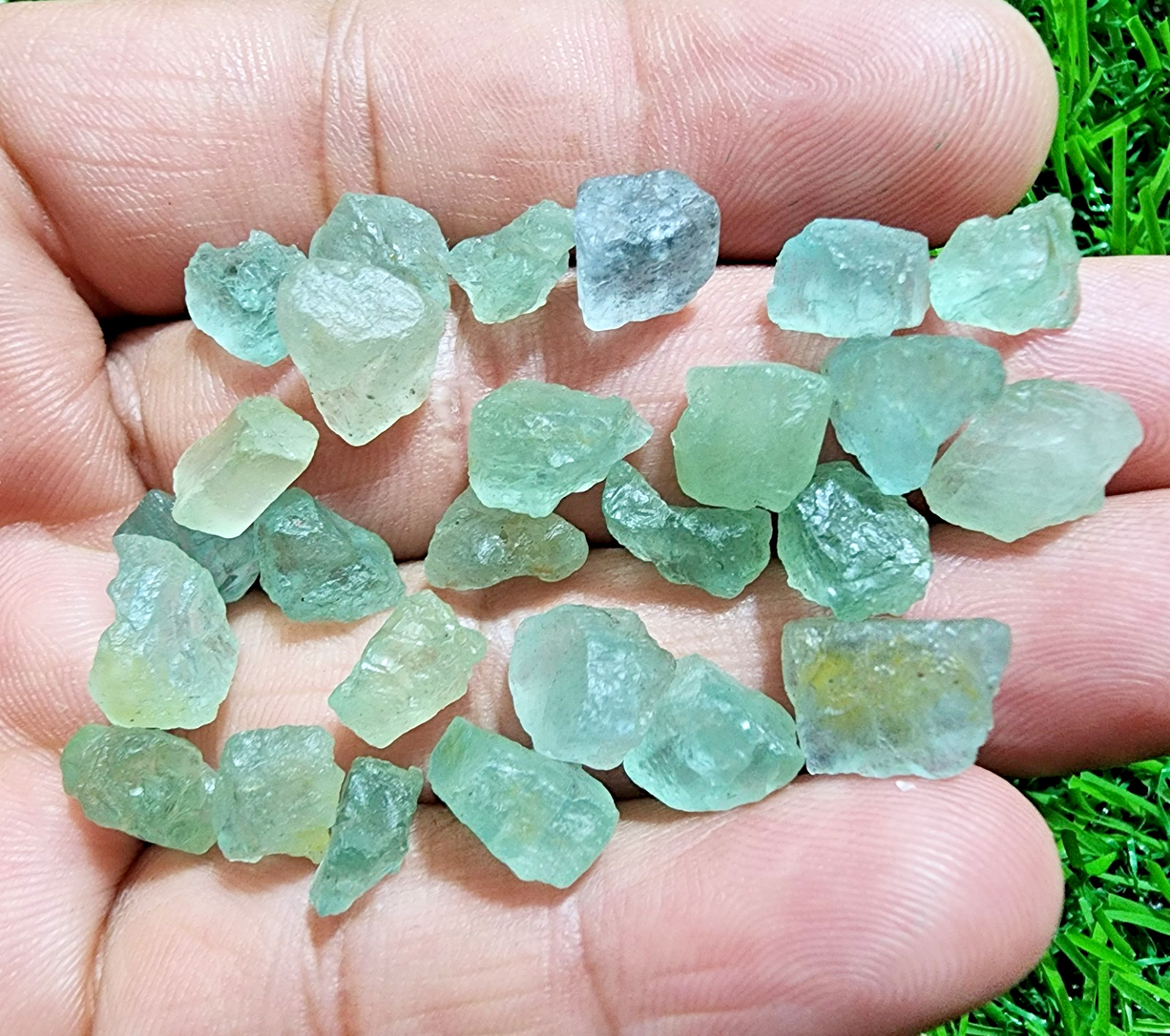 26 Pcs Natural Blue Aquamarine Rough Lot 8-12MM Crystals Jewelry Making Stones