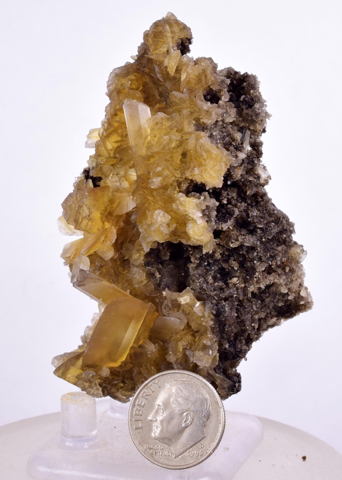 7.1cms GOLDEN SELENITE CRYSTALS Cluster Fish Tail Peru Yellow Gypsum T468