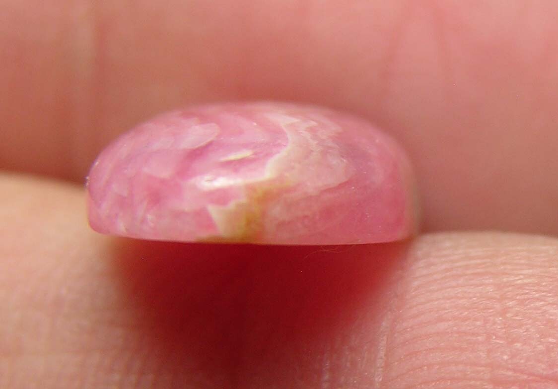 7.15ct Argentina 100% Natural Rhodochrosite Cabochon Gemstone 1.40g 16.00mm