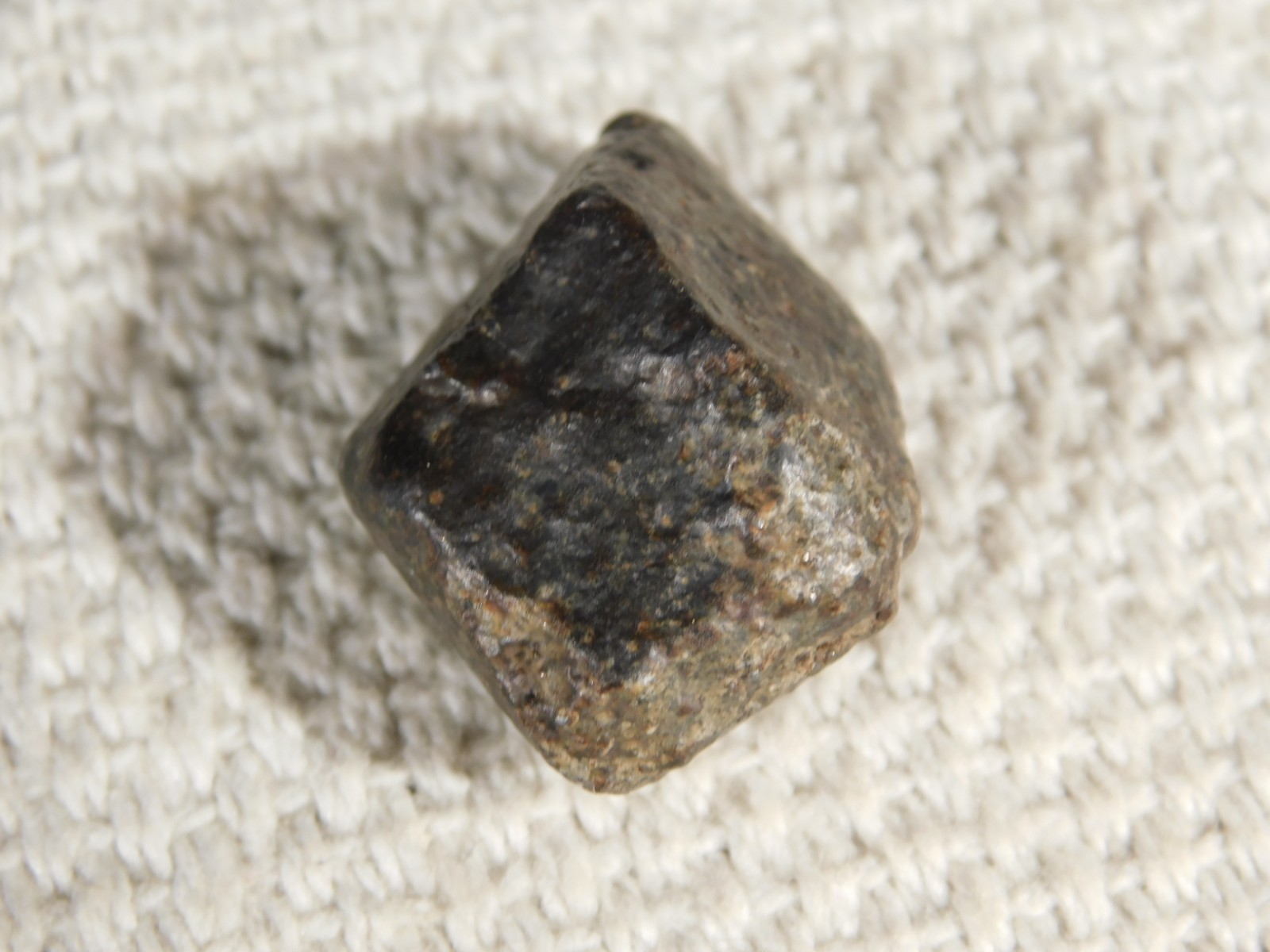Small Stony METEORITE With Dark Fusion Crust 100% Natural Fell in Libya 13.0gr