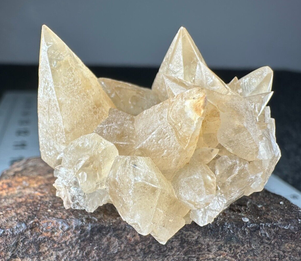 ➤ 1-1/2″ CALCITE CRYSTAL CLUSTER SPECIMEN – Pugh Quarry Ohio VIDEO➤893