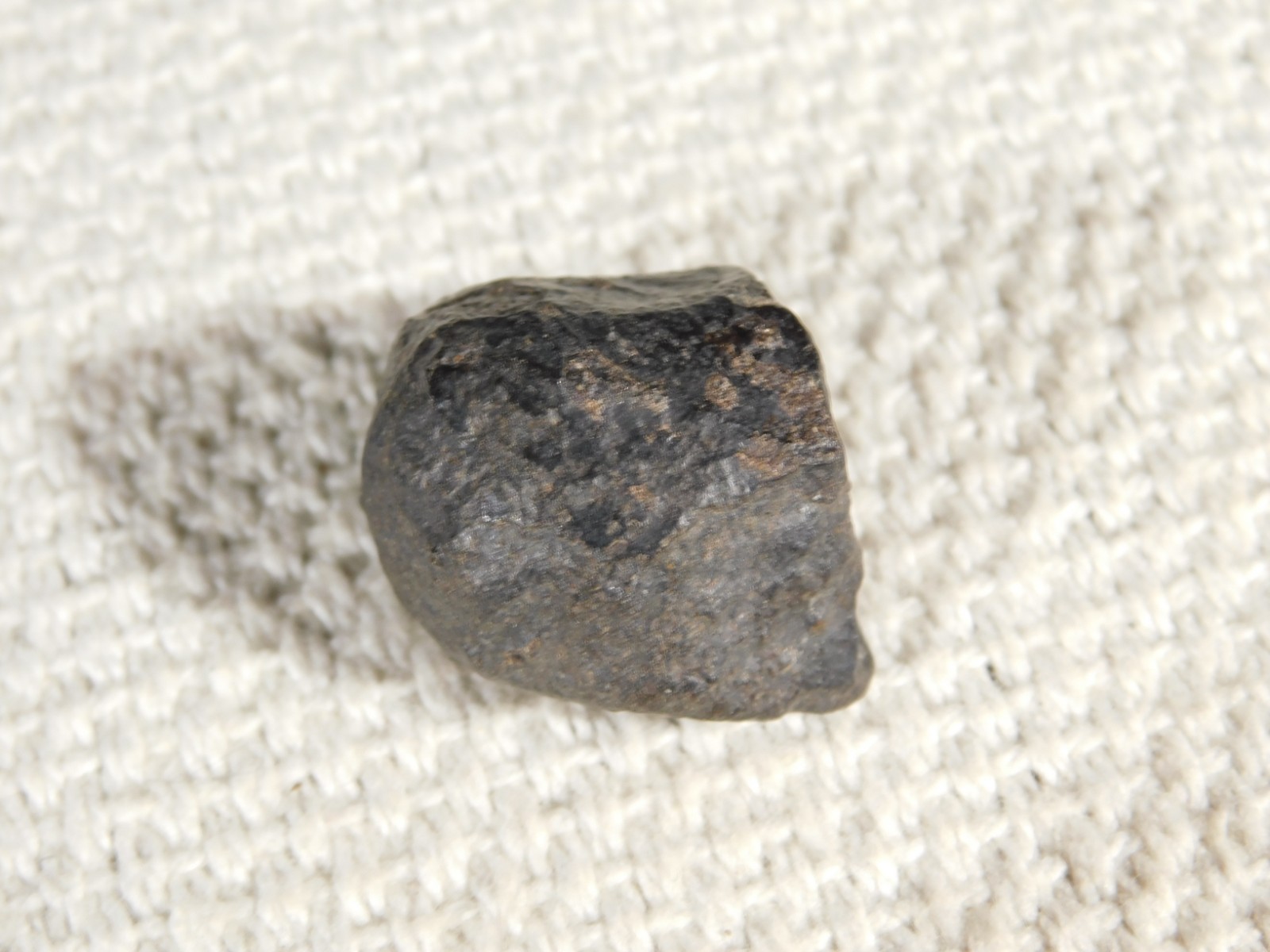 Small Stony METEORITE With Dark Fusion Crust 100% Natural Fell in Libya 16.2gr