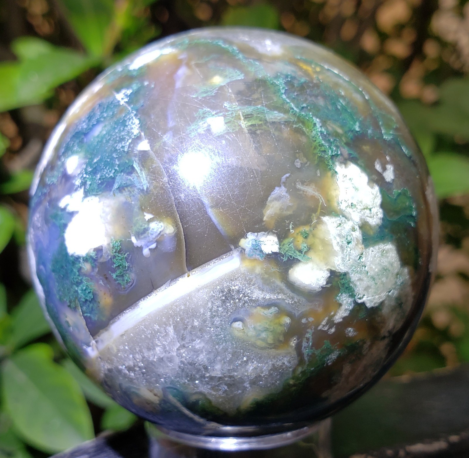 2.5″ Moss Agate Quartz Crystal Mineral Sphere Ball Orb UV to PINK, 362g