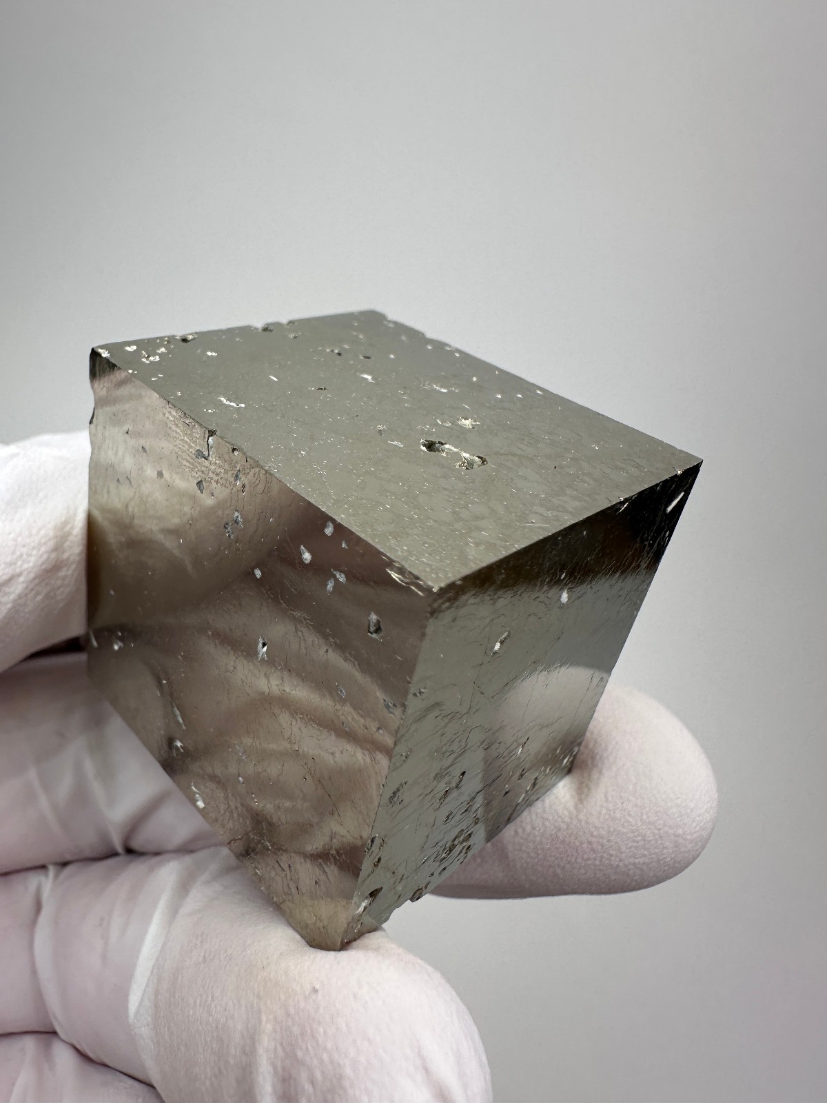 MIRROR SHINE__Beautiful Lusterous 1 1/4 ” Pyrite Cube__Navajun Mine, Spain