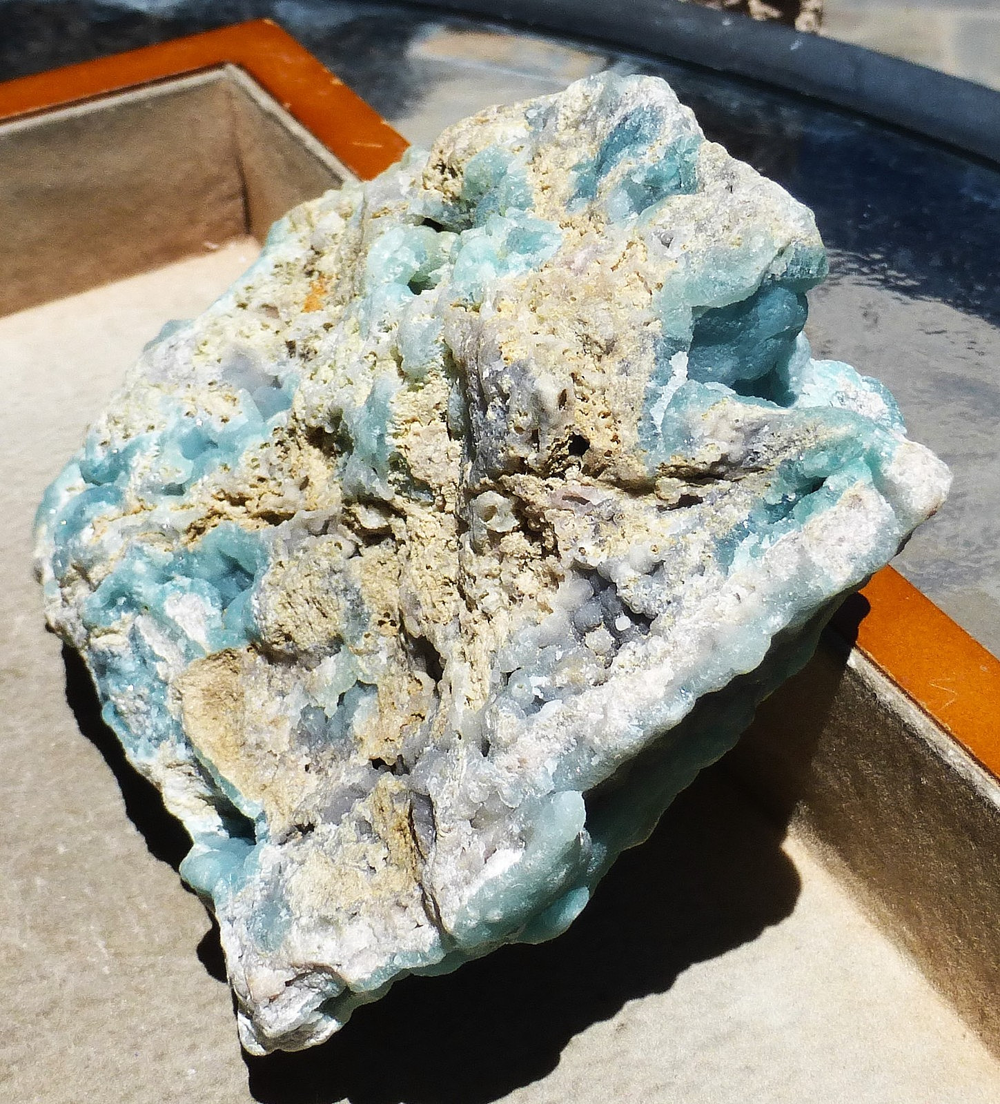 LARGE green Smithsonite cabinet specimen from El Refugio Mine Mexico 525 grams