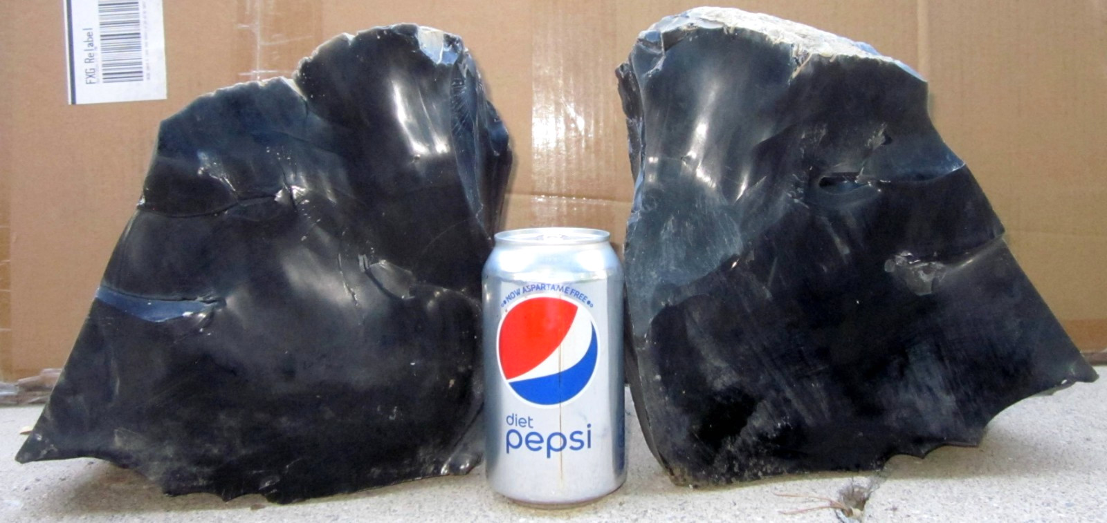 BLACK GLASS OBSIDIAN 42 LBS TOTAL 1 LG ROCK THAT SPLIT IN 2 PC NATURAL RAW ROUGH