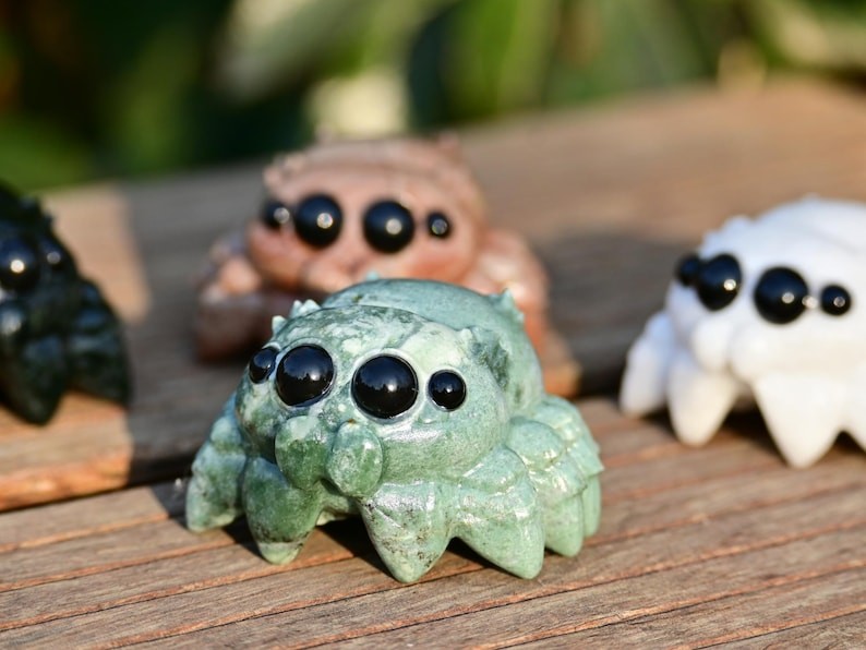 2.3” Natural carved mixed material spider Reiki decor figurine healing gift 1pc