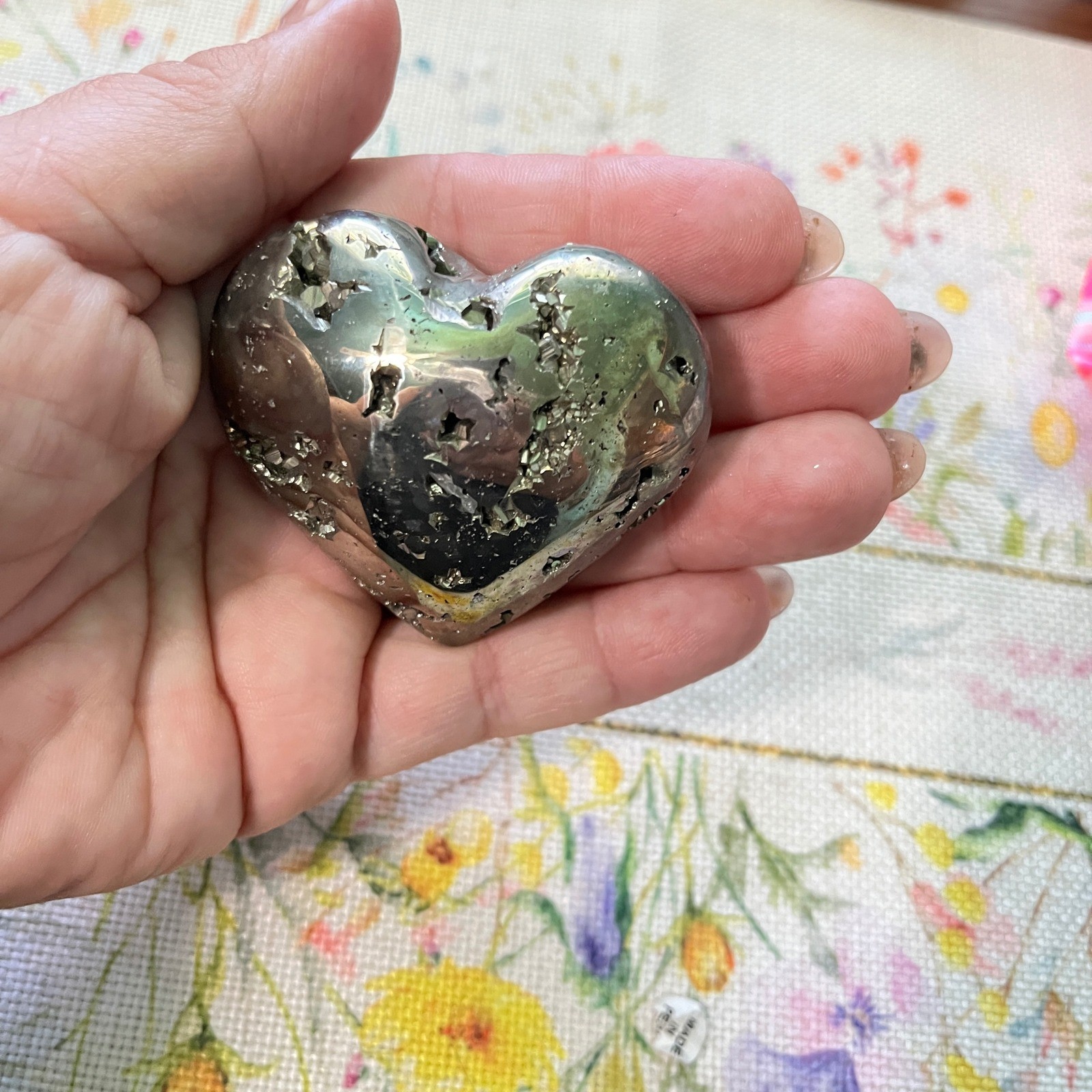 Unbranded Pyrite Heart Crystal OS Gold Metallic Druzy Polished Stone 5oz