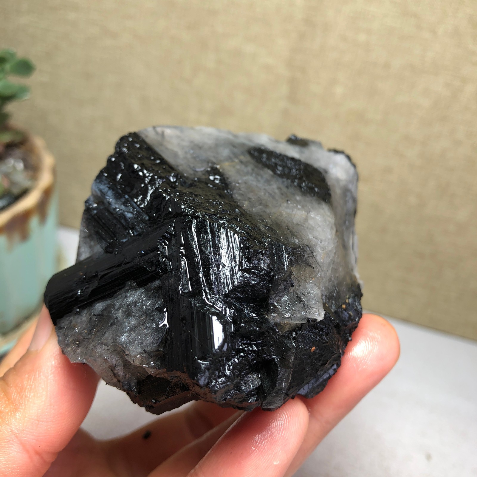 252g Natural tourmaline Crystal paragenesis gemstone original Specimen A4822