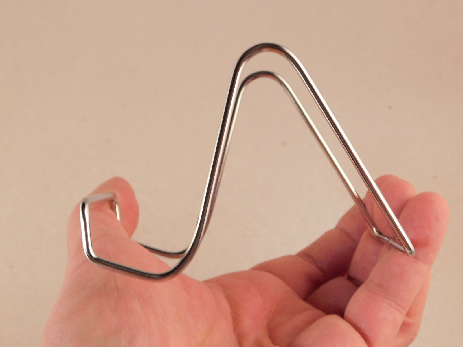 Easel Display Stand Metal Small Size Chrome / Silver