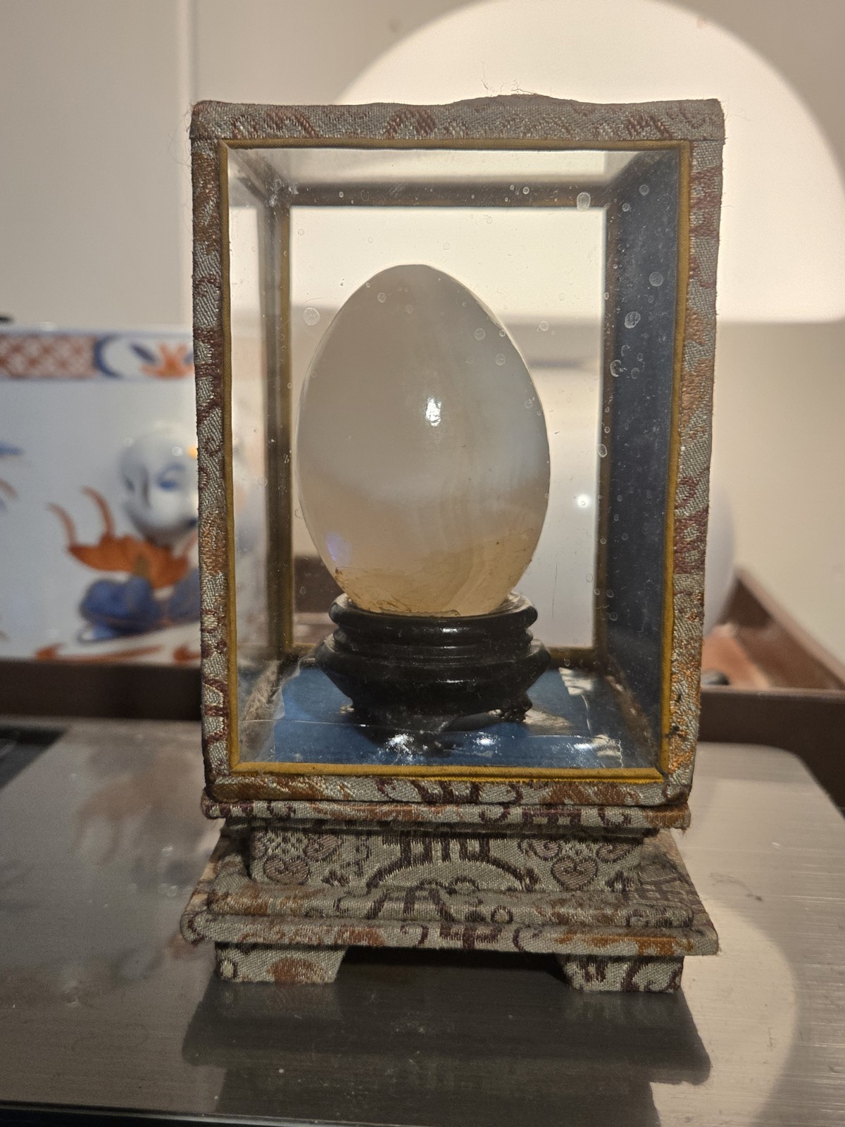 Vintage Banded Onyx Calcite Stone Egg w/ Display Stand & Glass Silk Presentation