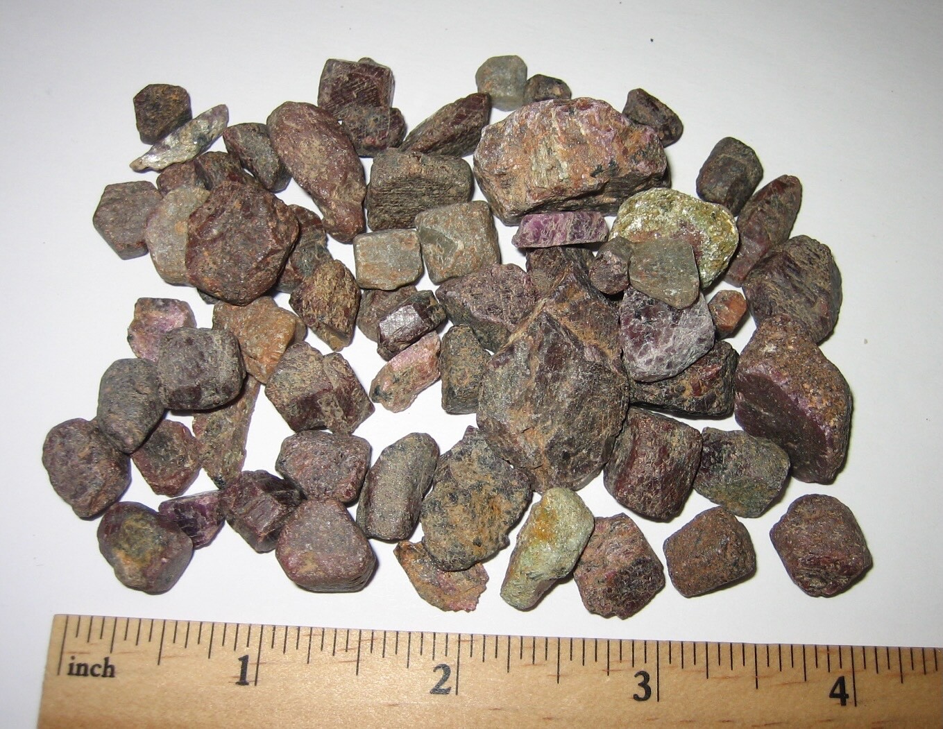 60+ SMALL NATURAL ROUGH 0.2″- 1″ MINE RUN RUBY CRYSTAL MINERALS ~ 157.4grams *A