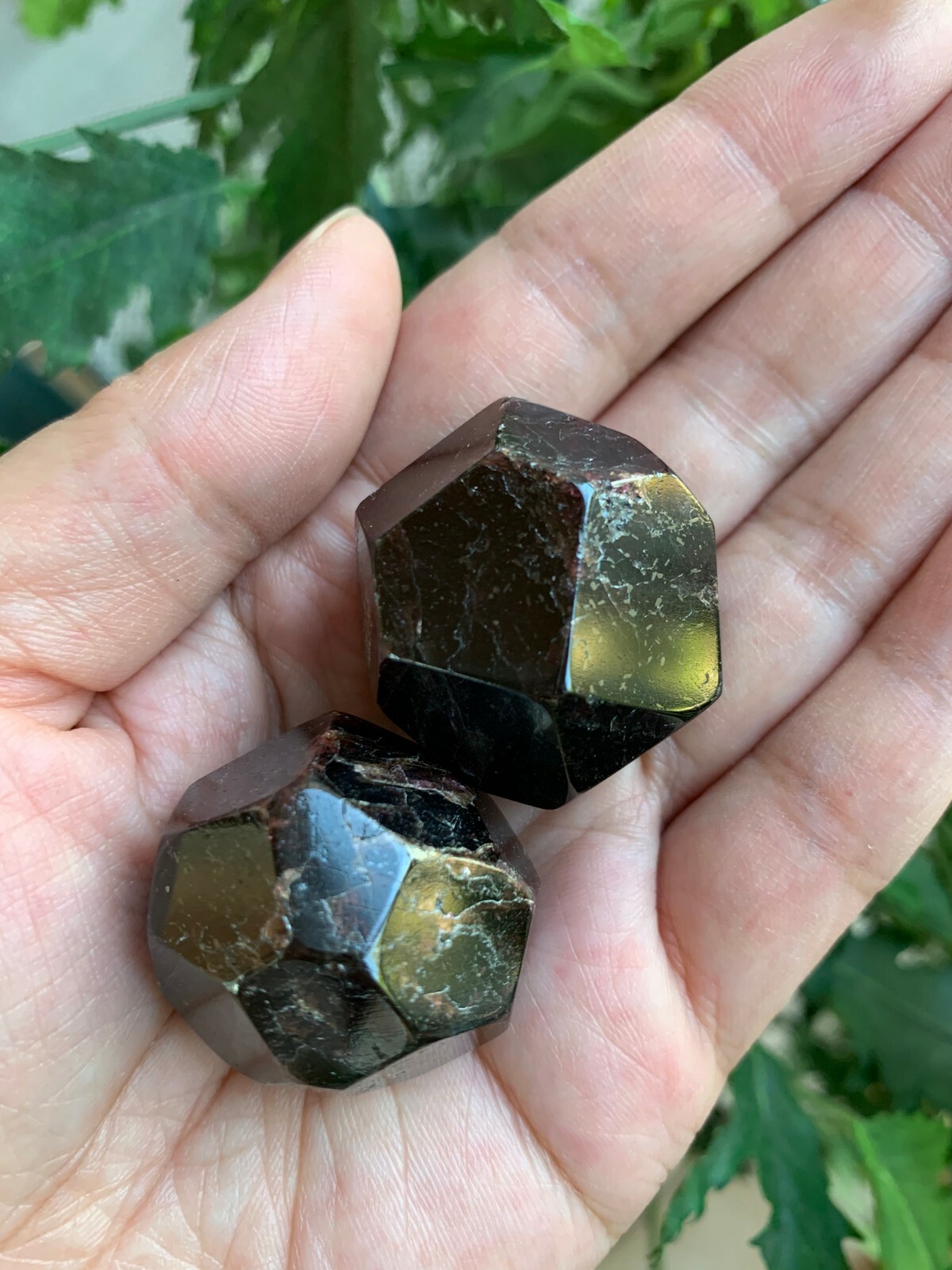Large Almandine Garnet Faceted, 1″ to 1.5″ Polished Garnet Free Shape, Bulk Lot