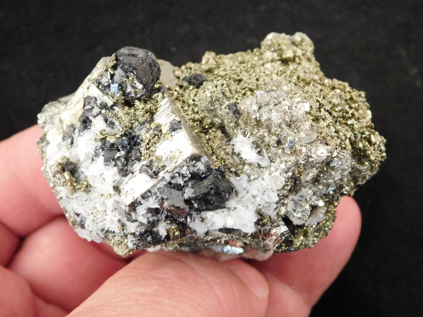 Druzy PYRITE Crystal CUBE Cluster with Sphalerite and Chalcopyrite Peru 217gr